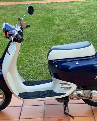 Scooter Honda Giorno