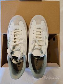 scarpe Victoria bianche con logo verde  numero 41
