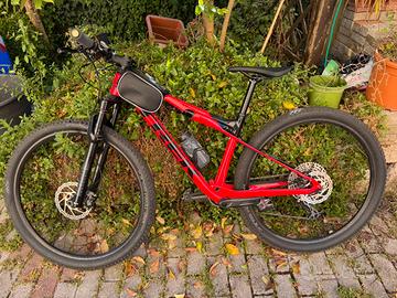 Bicicletta mtb  trek