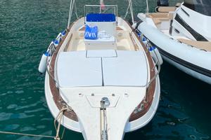 Gozzo luna soremar 23 piedi motore FNM no patente