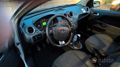  Ford Fiesta 2006