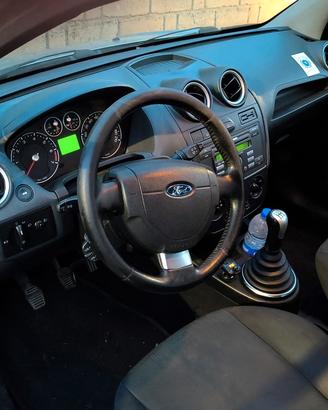  Ford Fiesta 2006