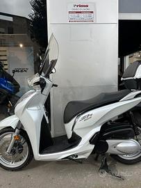 Honda SH 300 BIANCO PERLATO