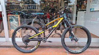 Nukeproof  Mega taglia M 
