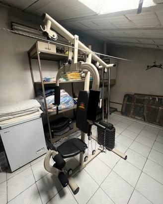 Stazione multifunzione palestra