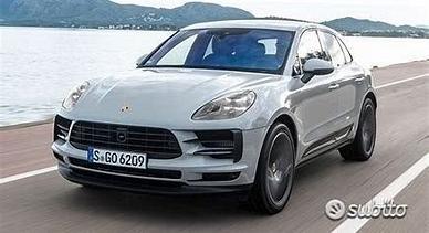 Porsche macan 2020\21 per ricambi