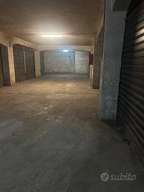 Ampio garage ad Acireale 