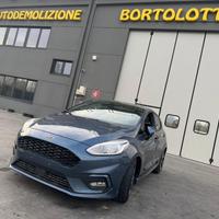 FORD FIESTA ST LINE MK7 per ricambi usati XYJE