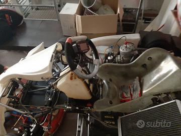 Gokart pronto gara motore kz10