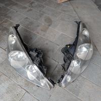 Fari anteriori Peugeot 207 09-12