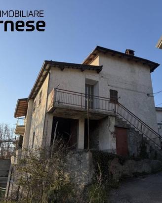 Casa indipendente di 143 m² con 4 locali e box aut