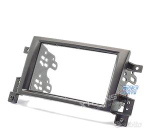 CORNICE NERA PER AUTORADIO 2-DIN PER SUZUKI