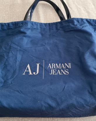 Borsa Armni