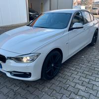 bmw 318d sport adatta a neopatentati