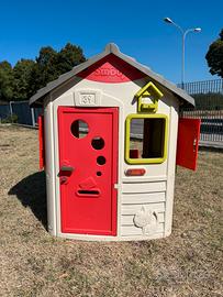 Casetta Smoby per bambini con recinto
