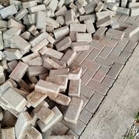 Mattoni autobloccanti