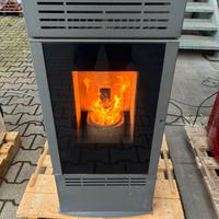 Stufa a pellet Cola srl