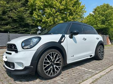 Mini Cooper Countryman SD