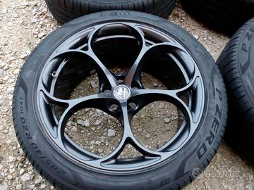CERCHI E GOMME 20 ORIGINALI ALFA ROMEO COD:634