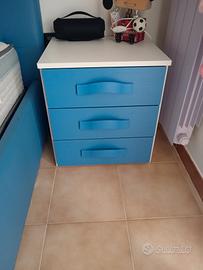 letti singoli contenitore con materassi e comodini