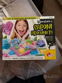 Laboratorio di saponi profumati
