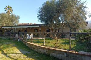 Casa, Montoro.