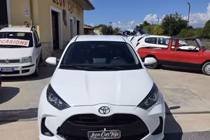 Toyota Yaris 1.5 Hybrid 5 porte Trend 6500 km auto