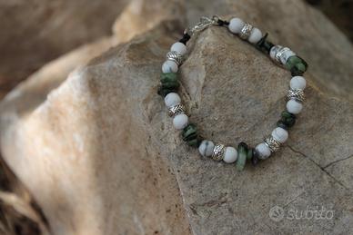 Bracciale Howlite e Rubino Zoisite. Fatto a mano