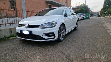 Volkswagen Golf 7.5 R-Line DSG