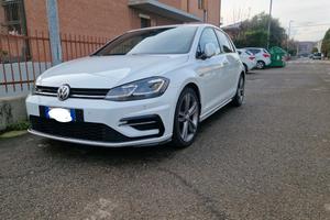 Volkswagen Golf 7.5 R-Line DSG