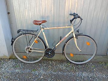 Bicicletta uomo e corsa