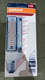 lampada led E40 ( caratteristiche nelle foto)