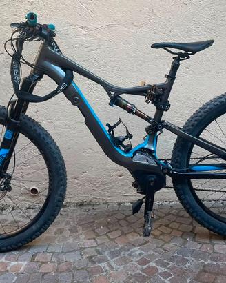 Specialized Turbo Levo FSR e-MTB full suspended