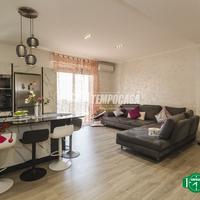 TRILOCALE RECENTEMENTE RISTRUTTURATO A DUE PASSI D