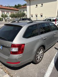 Skoda octavia 1400 tsi g-tec  metano/benzina