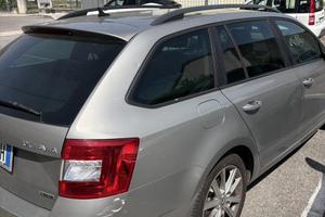 Skoda octavia 1400 tsi g-tec  metano/benzina