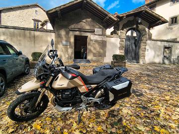 Guzzi V85 TT Travel Ottimamente tenuta