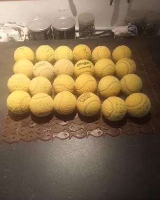 24 palline da tennis usate 