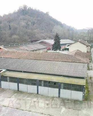Immobile in asta di 1313 m² a Rocca d'Arazzo