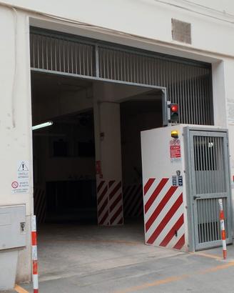 Box auto - 15 mq - Via Sturzo