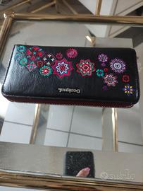 Portafoglio nero " DESIGUAL "