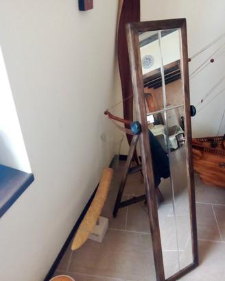 specchio a colonna in perfette condizioni...