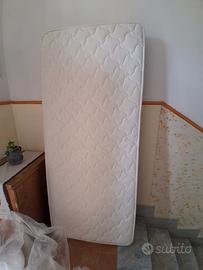 coppia materassi con molle