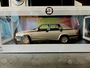 Alfa Romeo 75 triple9 1/18 nuova