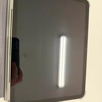 Ipad A16 11” 128gb Argento con cover e tastiera