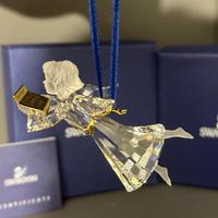 Angelo con pergamena Swarovski