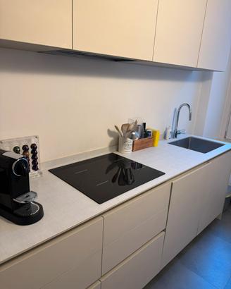 Cucina Polaris con elettrodomestici