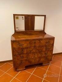 Cassettiera  con specchio