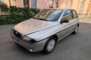 Lancia Y 1.2i cat LS