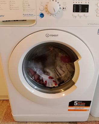 Lavatrice 7 kg Indesit